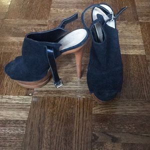 Jessica Simpson Black Platform Heels